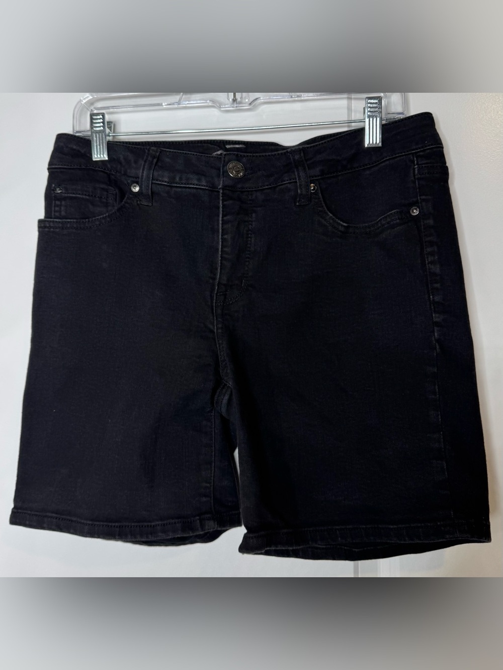 Seven7 Black Denim distressed weekend Shorts cotton blend stretch size 8 - Picture 1 of 4